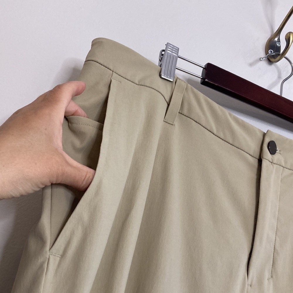 Lululemon Commission Golf Pants Mens 38 x 28 Beige Stretch Water Resistant Chino - Picture 6 of 16